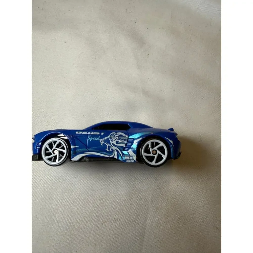 ZURU Metal Machines Diecast Car Lot of 2 Blue White 1:64 Toy Cars